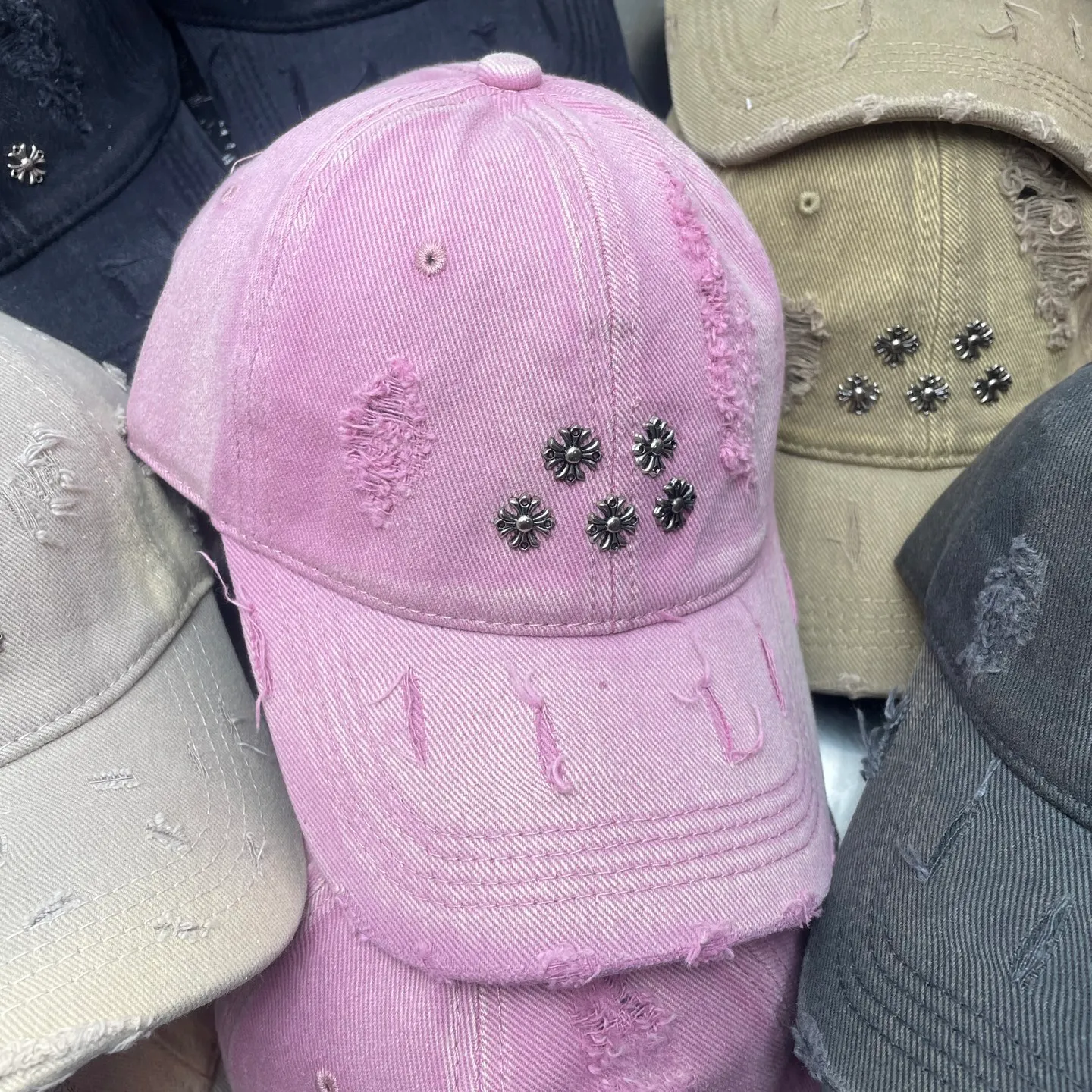 Crowe heart-breaking single hole baseball cap